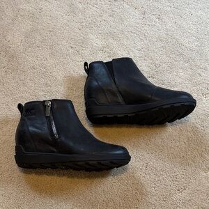 Sorel Black Leather Wedge Boots